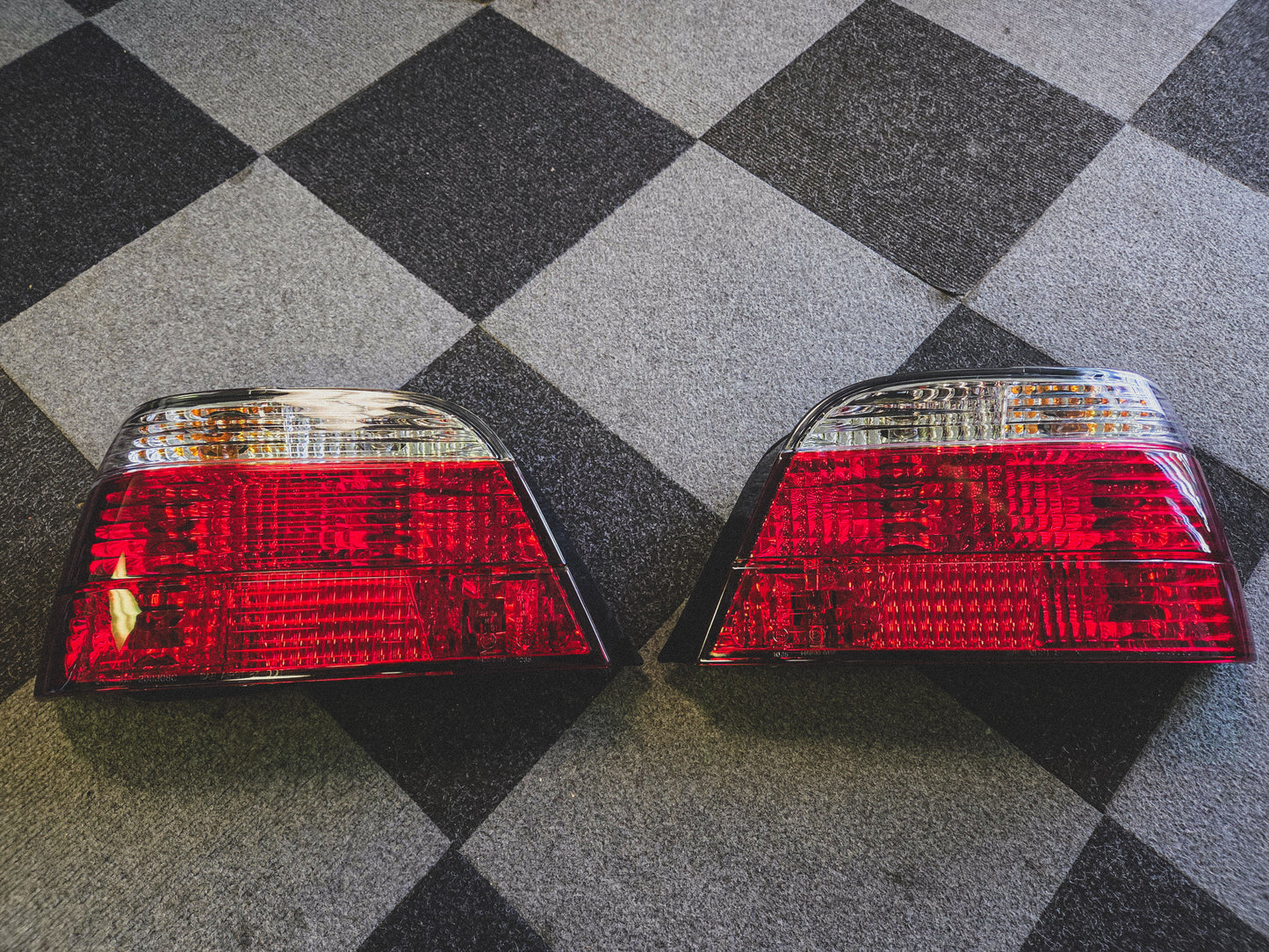 BMW E38 Tail lights Dark Red + Clear 740i 740il 750il
