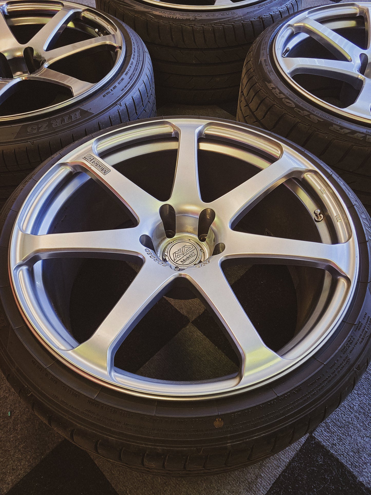 Yokohama AVS Model f7 forged 5x120 20x10 BMW E90 E92 M3 LS460