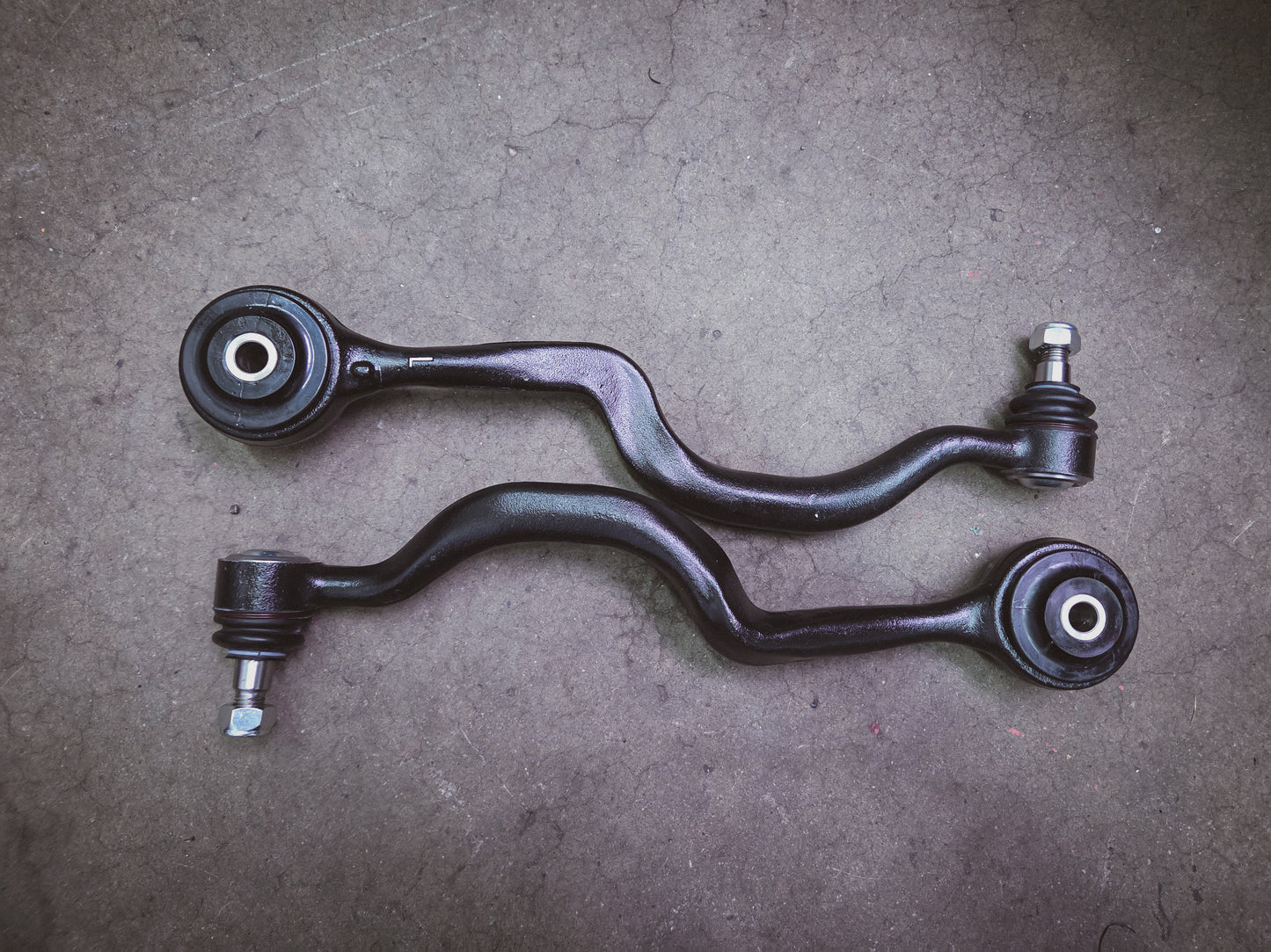 E32 E31 E34 Upgraded Performance solid polyurethane bushing control arms (Tension Strut)