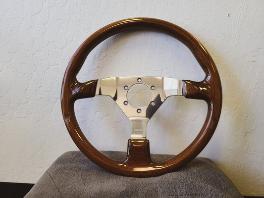 MOMO polished wood steering wheel